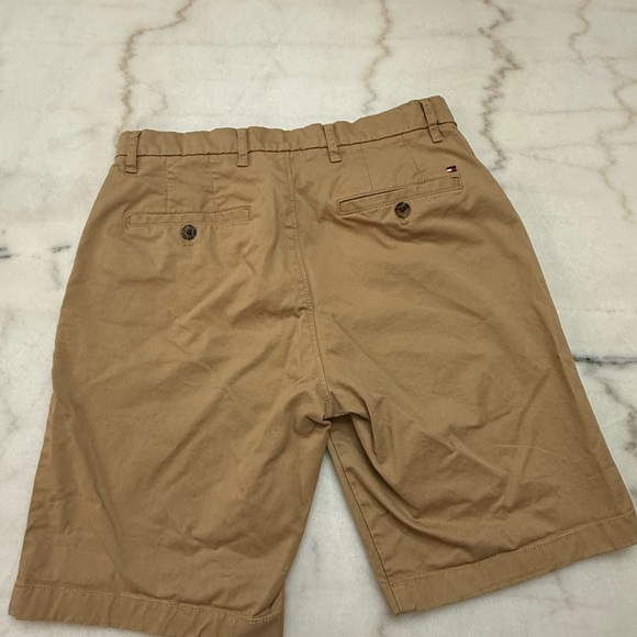 Tommy Hilfiger Men's Khaki Flat Front Shorts - Picture 2 of 3